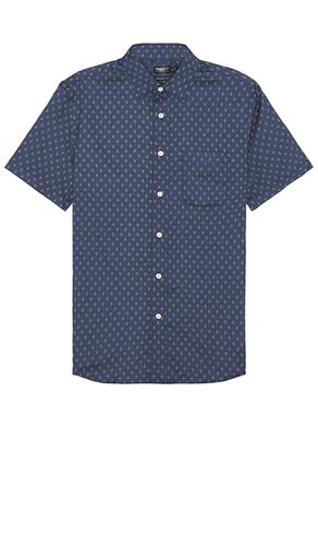 Short sleeve movement shirt in color navy size L in - Navy. Size L (also in M, S, XL/1X) - Faherty - Modalova