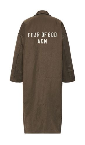 Textured Nylon Trench in . Size M, S, XL - Fear of God ESSENTIALS - Modalova