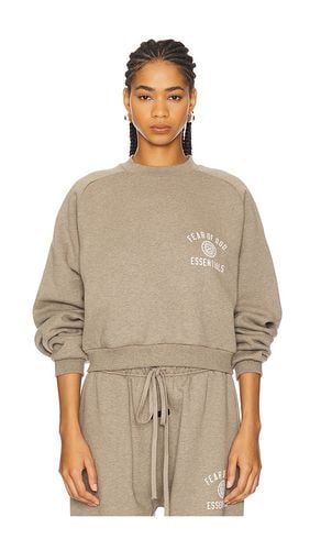 Cropped Crewneck Sweatshirt in . Size M, S, XS - Fear of God ESSENTIALS - Modalova