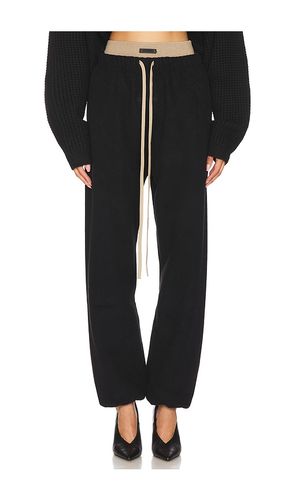 Brushed Jogger in . Size M, S - Fear of God ESSENTIALS - Modalova