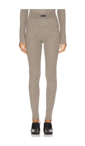 Waffle legging en color gris talla L en - Grey. Talla L (también en M) - Fear of God ESSENTIALS - Modalova