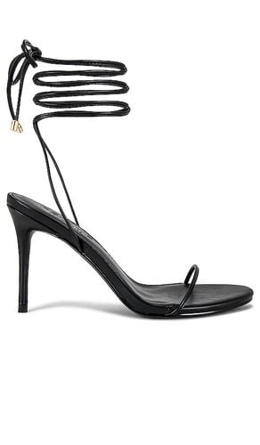 Barely There Lace Up Heel in . Taglia 5, 7 - FEMME LA - Modalova