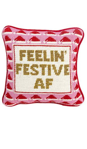 Almohada bordado festive af needlepoint pillow en color rosado, rojo talla all en / - Pink,Red. Talla all - Furbish Studio - Modalova