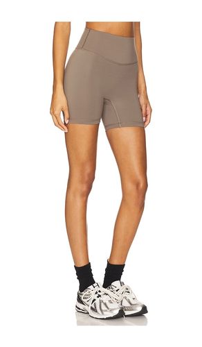 Core Shorts in . Taglia S. Also in XS, M, L, XL - FORM - Modalova