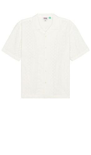 Eyelet Short Sleeve Camp Shirt in . Size XL/1X - Guess Originals - Modalova