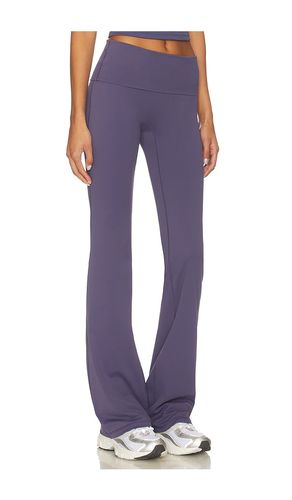 Essentials Foldover Flare Pant in . Size L. Also in M, S, XL - Gold Hinge - Modalova