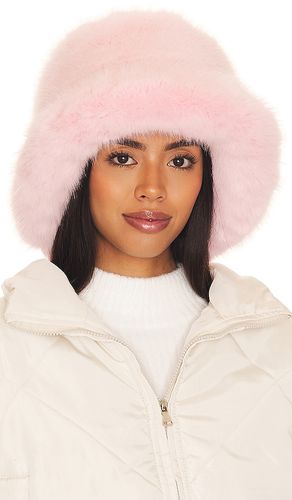 Oversized Faux Fur Bucket Hat in - jocelyn - Modalova