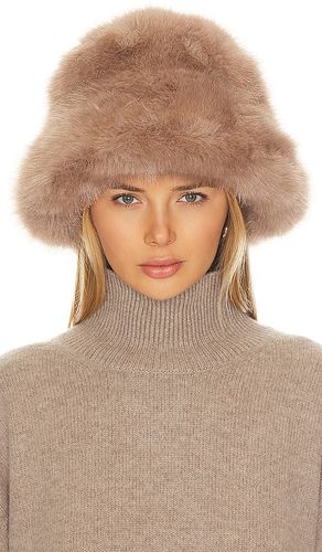 OverTagliad Faux Fur Bucket Hat in - jocelyn - Modalova