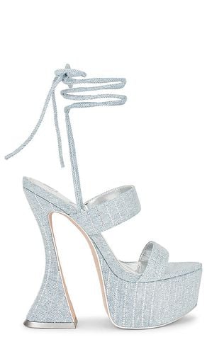 X REVOLVE Crosby Sandal in -. Taglia 9, 9.5 - JLO Jennifer Lopez - Modalova