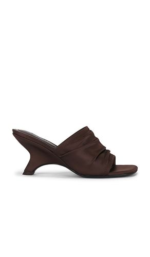 Shadow Mule Satin Sandal in . Size 37. Also in 38, 40 - SIMKHAI - Modalova