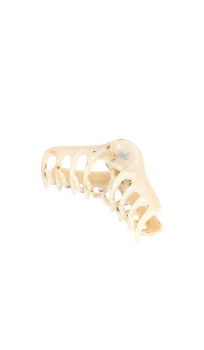 LELET NY Hudson Claw Clip in Tan - LELET NY - Modalova