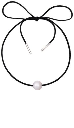 Uno Pearl Tie Necklace in - Loren Stewart - Modalova