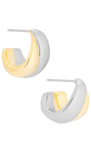 Crossover Earrings in - MEGA - Modalova