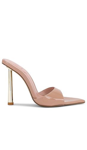 X REVOLVE Gerona Sandal in . Taglia 9 - Michael Costello - Modalova