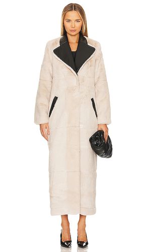 Laurence Faux Fur Coat in . Size S, XL - NBD - Modalova