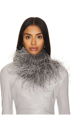 Norma Kamali Feather Boa in Grey - Norma Kamali - Modalova