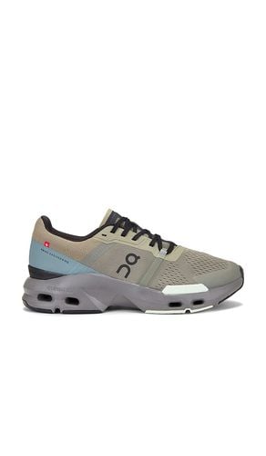 Cloudpulse Sneaker in . Taglia 7, 9.5 - On - Modalova