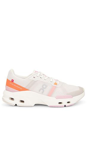 Cloudpulse Sneaker in . Size 5, 6, 6.5, 7, 7.5, 8.5, 9, 9.5 - On - Modalova