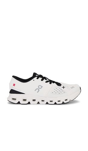 Cloud X 4 Sneaker in . Taglia 5. Also in 5.5, 8.5 - On - Modalova