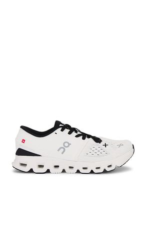 Zapatilla deportiva cloud x 4 en color blanco talla 10 en & - White. Talla 10 (también en 5, 5.5, 6, 6.5, 8, 8.5, 9, 9.5) - On - Modalova