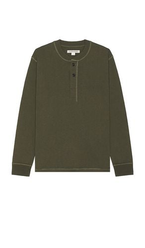 Henley en color militar talla L en - Army. Talla L (también en M, S, XL/1X) - OUTERKNOWN - Modalova