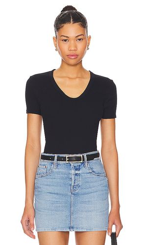 Short Sleeve Rib U Neck in . Taglia S, XS - perfectwhitetee - Modalova