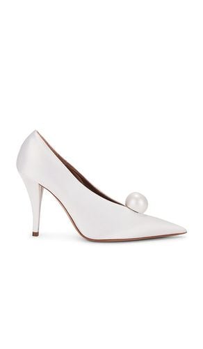 Corinna Satin Heel in . Size 36, 36.5, 37, 37.5, 38, 38.5, 39, 40 - retrofete - Modalova