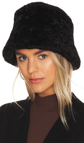 Faux Fur Lampshade Bucket Hat in . Taglia S - Ruslan Baginskiy - Modalova