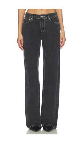 Claira Jean in . Size 23. Also in 24, 26 - superdown - Modalova