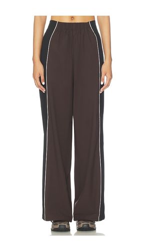 Crispy Woven Pant in . Size 32. Also in 34, 38 - ROTATE - Modalova