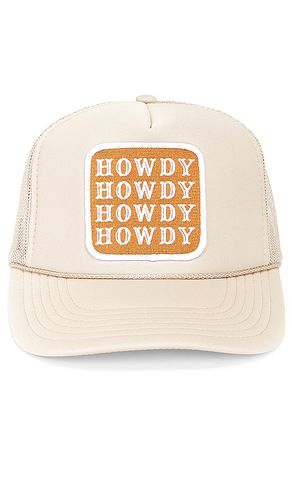 Friday Feelin Howdy Hat in Beige - Friday Feelin - Modalova