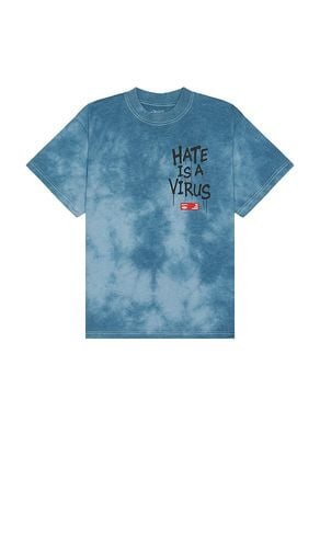 X REVOLVE Hate Is A Virus Washed Tee in . Size M, S, XL/1X - UPRISERS - Modalova