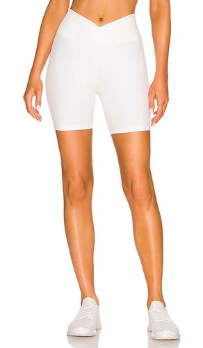 Short motero v waist en color talla L en - White. Talla L (también en M, S, XL, XS) - YEAR OF OURS - Modalova