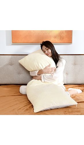 Side Sleeper Body Pillow in - Yana Sleep - Modalova