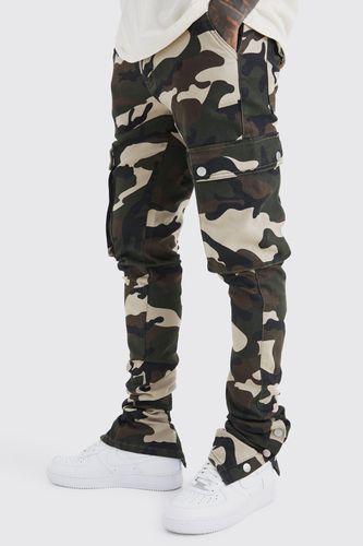 Skinny Stacked Popper Hem Camo Cargo Trouser - - 30 - boohooMAN - Modalova