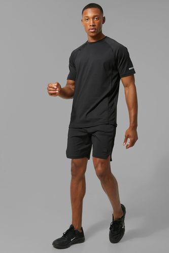 Man Active Performance T Shirt & Short Set - - XL - boohooMAN - Modalova
