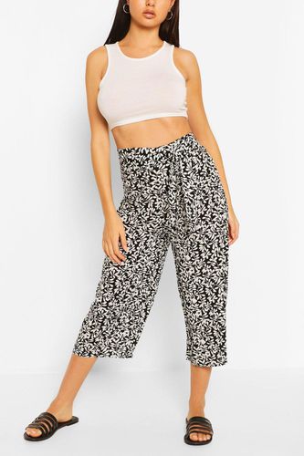 Womens Belted Floral Culotte Trousers - - 16 - boohoo - Modalova