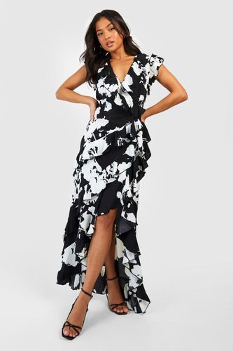 Womens Petite Mono Floral Wrap Ruffle Maxi Dress - - 8 - boohoo - Modalova