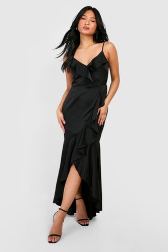 Womens Petite Premium Satin Ruffle Detail Maxi Dress - - 12 - boohoo - Modalova