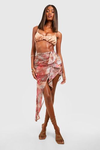 Womens Chiffon Ruffle Floral Asymmetric Skirt - - 10 - boohoo - Modalova