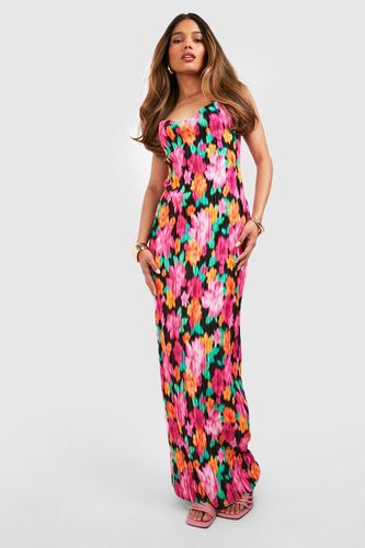 Womens Blurred Floral Plisse Maxi Dress - - 10 - boohoo - Modalova
