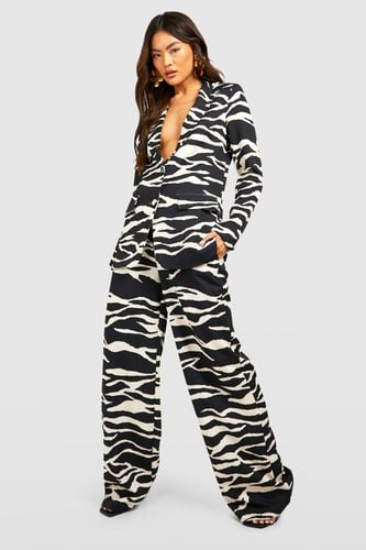 Womens Zebra Print Relaxed Fit Wide Leg Trousers - - 10 - boohoo - Modalova