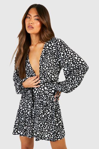 Womens Ruffle Front Tie Sleeve Leopard Print Tea Dress - - 10 - boohoo - Modalova