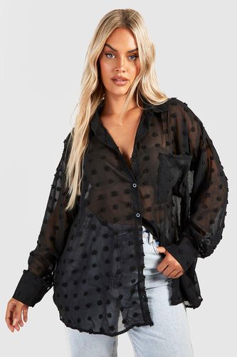 Womens Plus Oversized Large Dobby Shirt - - 24 - boohoo - Modalova