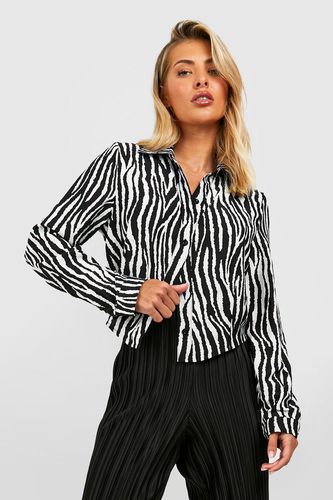 Womens Zebra V Hem Crop Shirt - - 6 - boohoo - Modalova