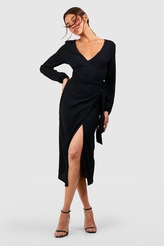 Womens Textured Wrap Midi Dress - - 8 - boohoo - Modalova