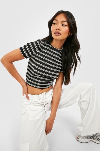 Womens Stripe Knitted Crop T-shirt - - 8 - boohoo - Modalova