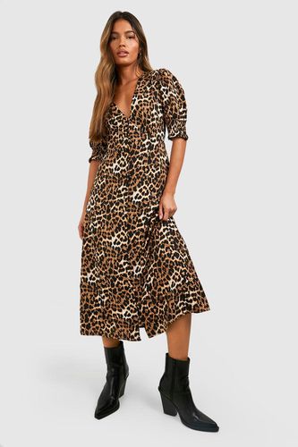 Womens Leopard Shirred Cuff Midi Dress - - 10 - boohoo - Modalova