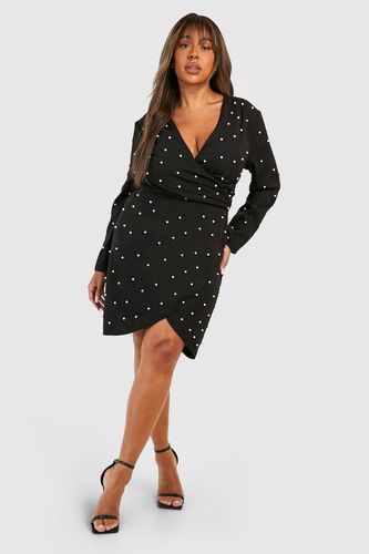 Womens Plus Pearl Detail Wrap Dress - - 22 - boohoo - Modalova