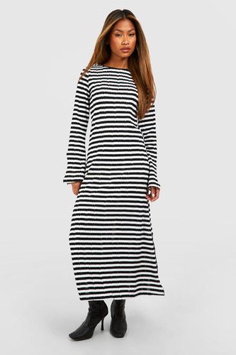 Womens Textured Stripe Flare Sleeve Midaxi Dress - - 10 - boohoo - Modalova